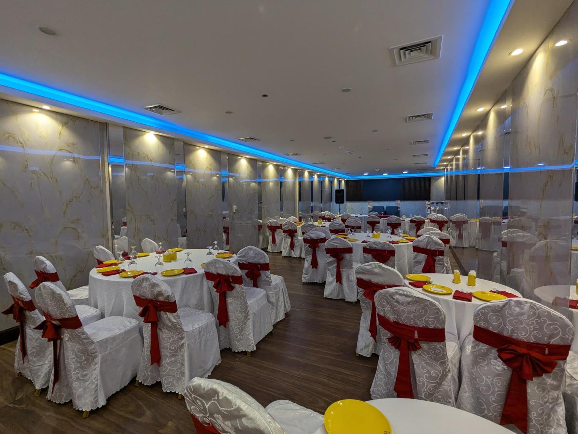 Fortune Atrium Hotel Dubai Exterior photo